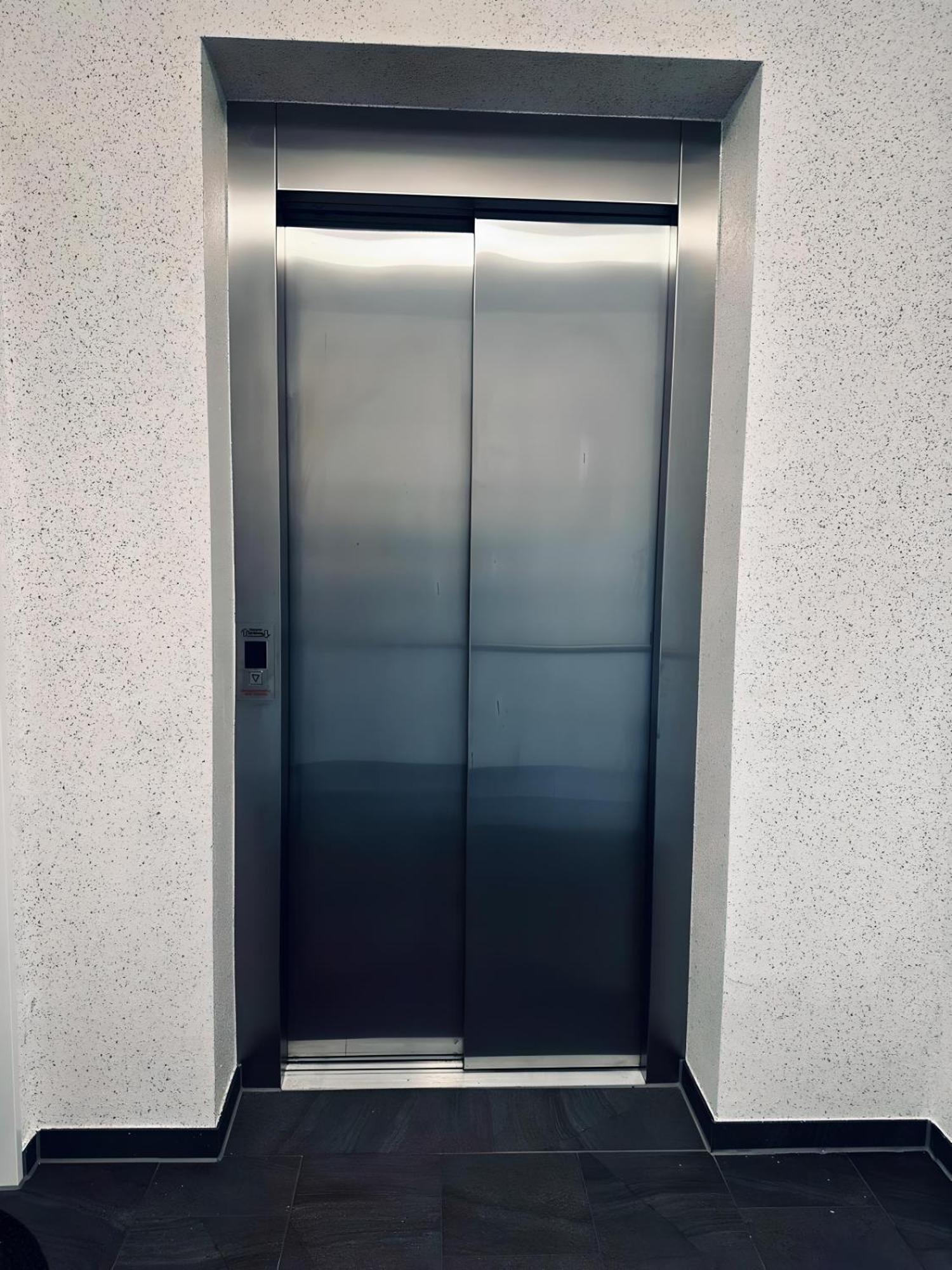 Fewo Am Povelturm - Mit Aufzug Und Grosser Loggia Nordhorn Exteriér fotografie
